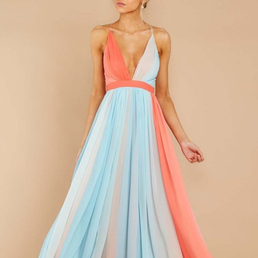 "Make It Magical" Maxi Dress in "Sweet Surprise" Red Dress Boutique - NWT Size M